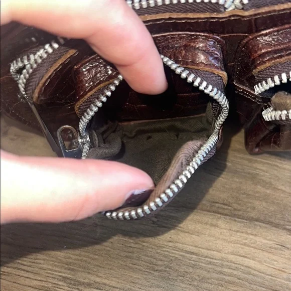 Brown Croc-Embossed Crossbody Bag - Picture 5 of 10